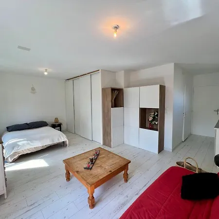 Apartman Independant Avec Terrasse