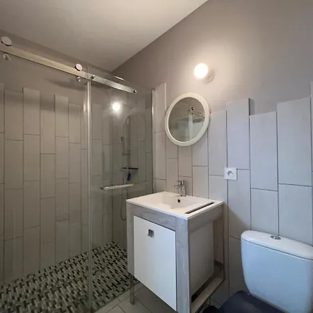Independant Avec Terrasse Apartman *